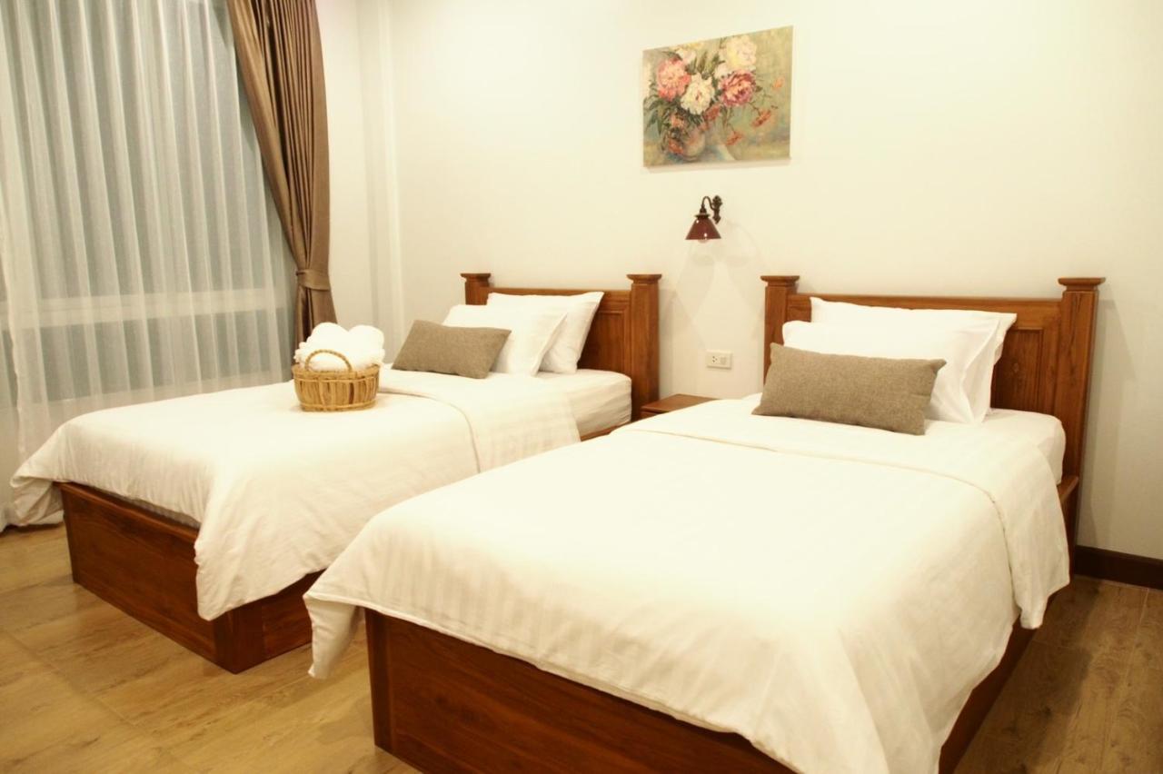 Romyen Cafe' Homestay Ayutthaya Extérieur photo